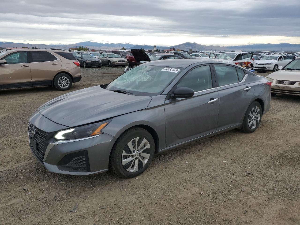 Nissan Altima S Image 1