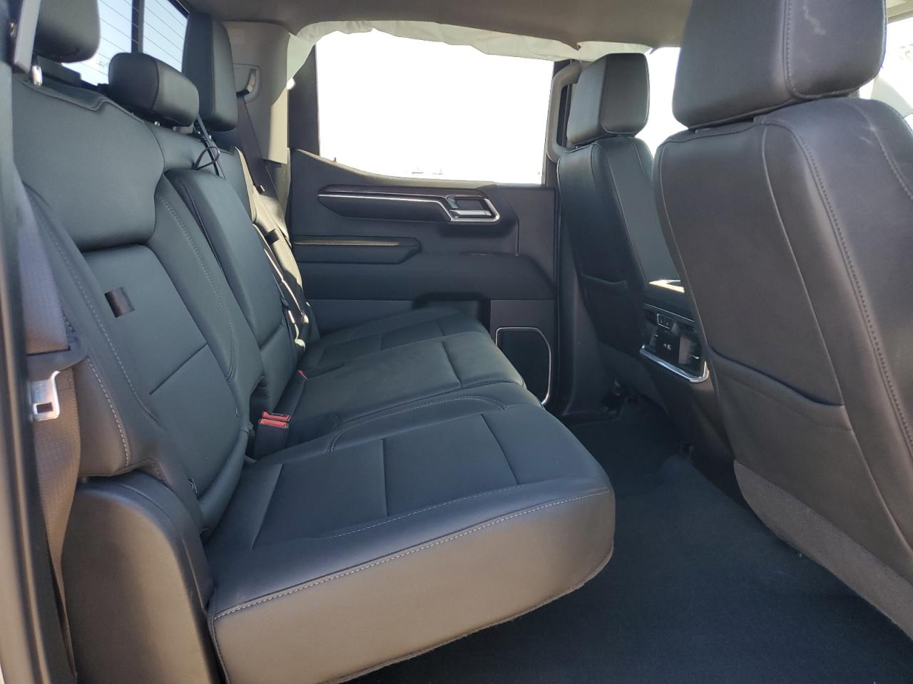 Chevrolet Silverado K1500 Ltz K1500 Ltz Image 9