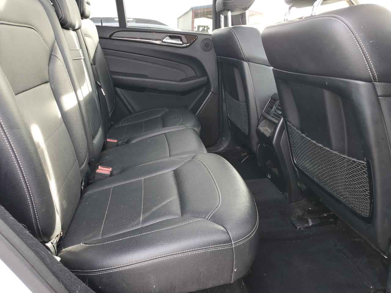 Mercedes-Benz M-Class 350 4matic Image 11