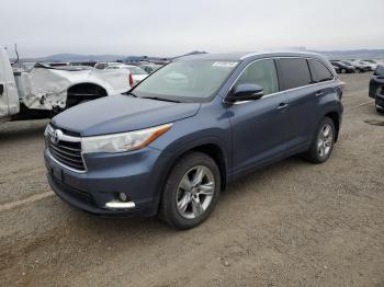  Salvage Toyota Highlander
