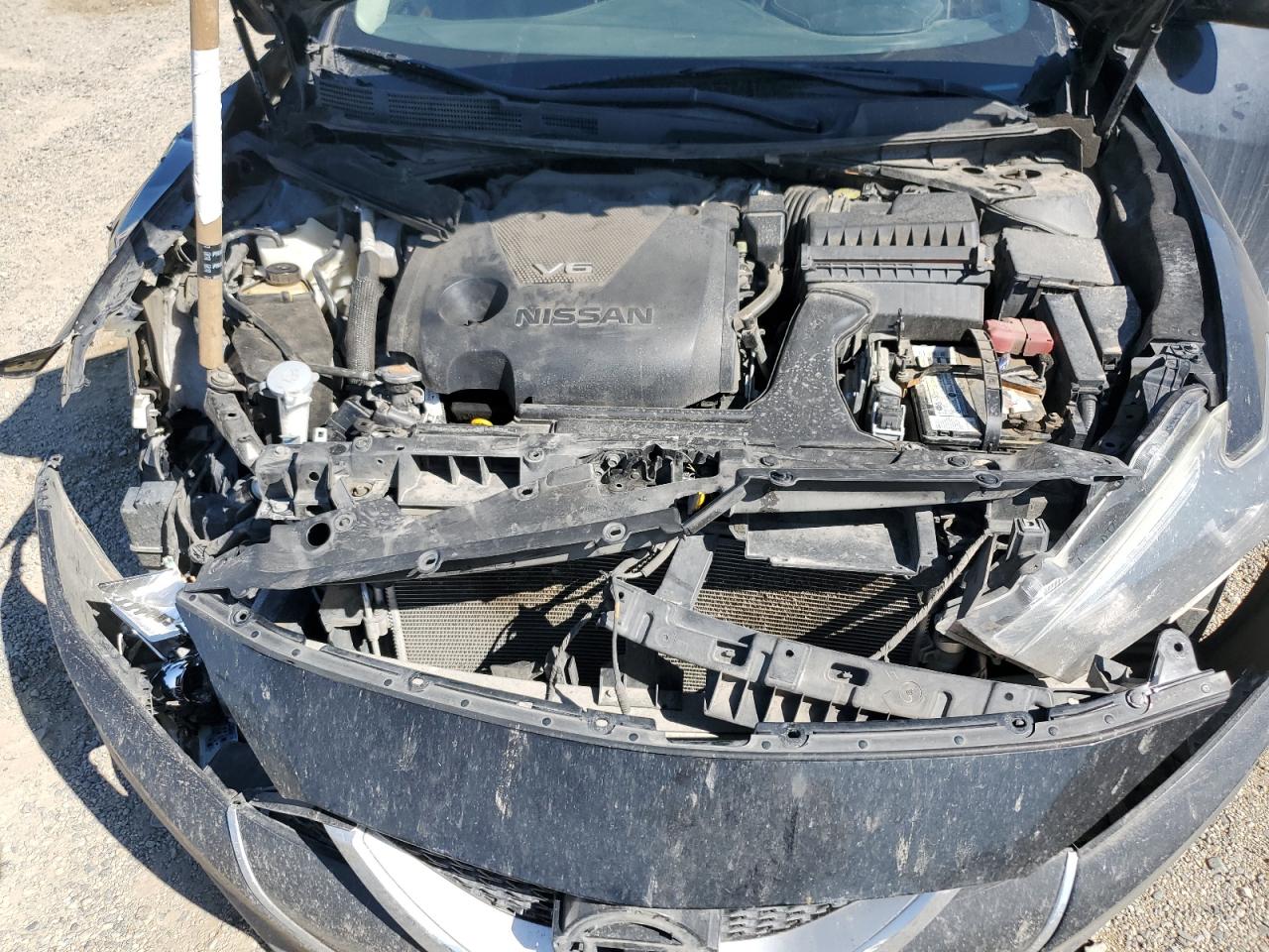 Nissan Maxima 3.5s Image 8