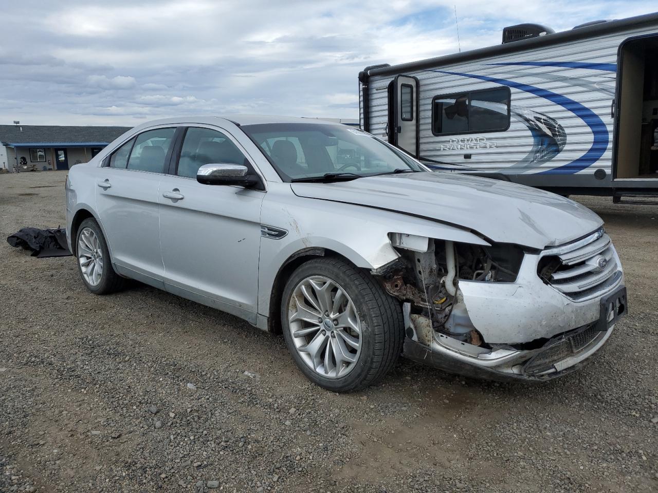 Ford Taurus Limited Image 5