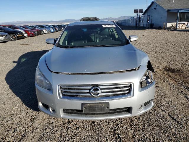 Nissan Maxima S Image 4