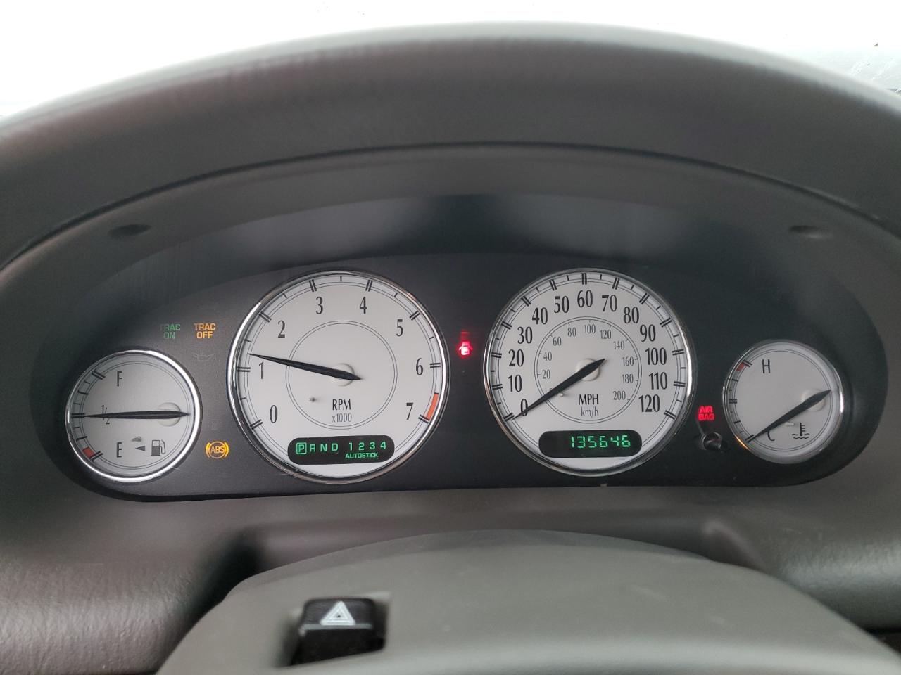 Chrysler 300 Image 5