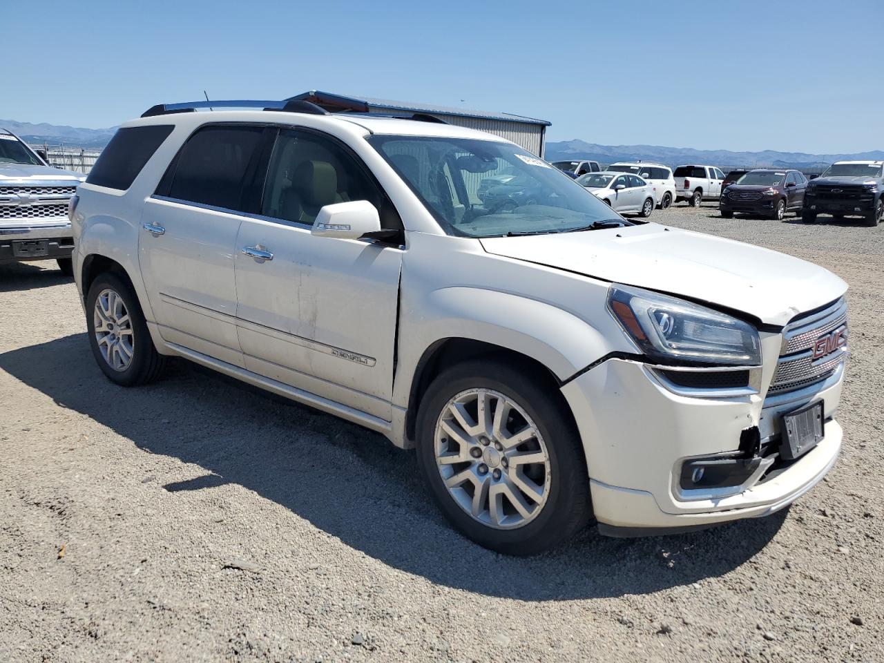 GMC Acadia Denali Image 3