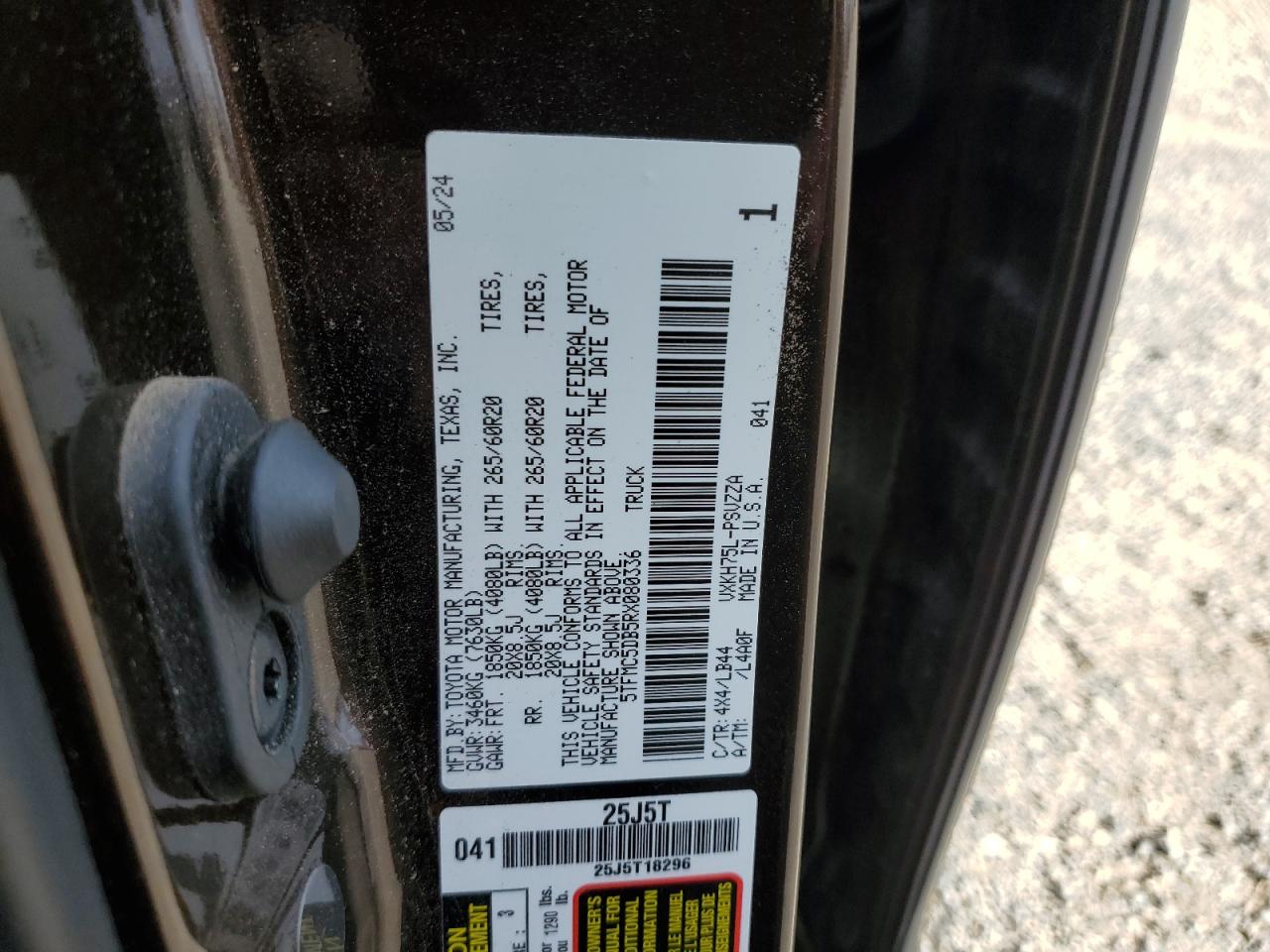 Toyota Tundra Crewmax Platinum Image 8