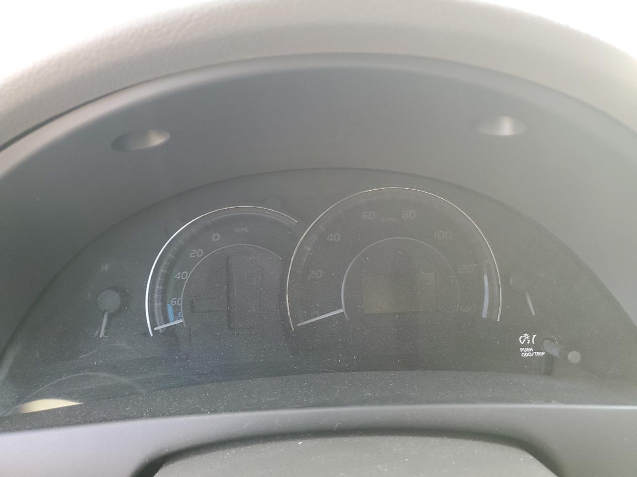 Toyota Camry Hybrid Image 12