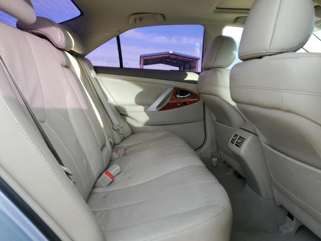 Toyota Camry Hybrid Image 9