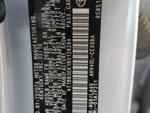 Toyota Camry Hybrid Image 5