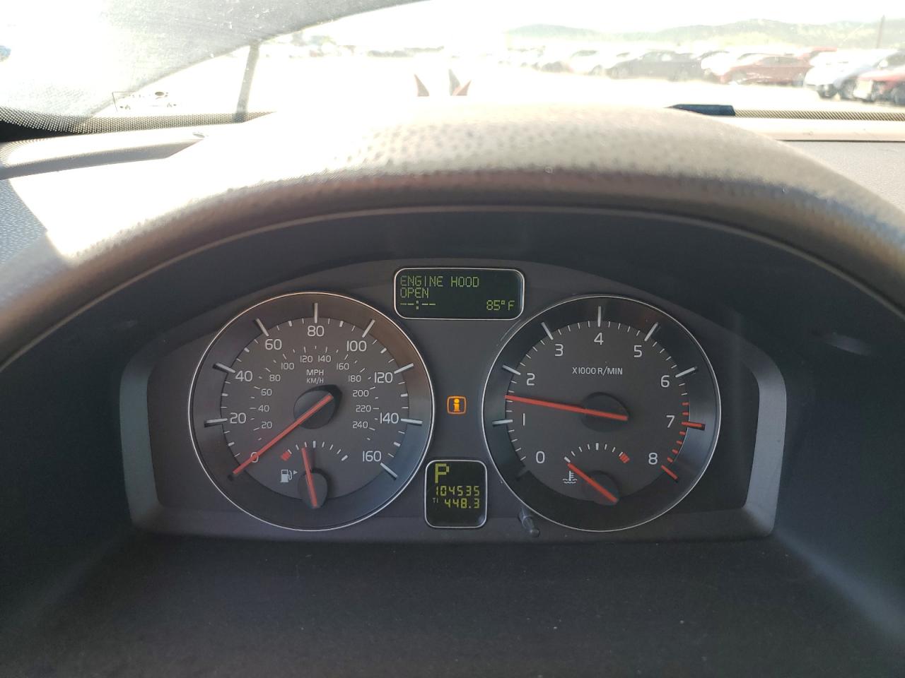 Volvo C70 T5 Image 3