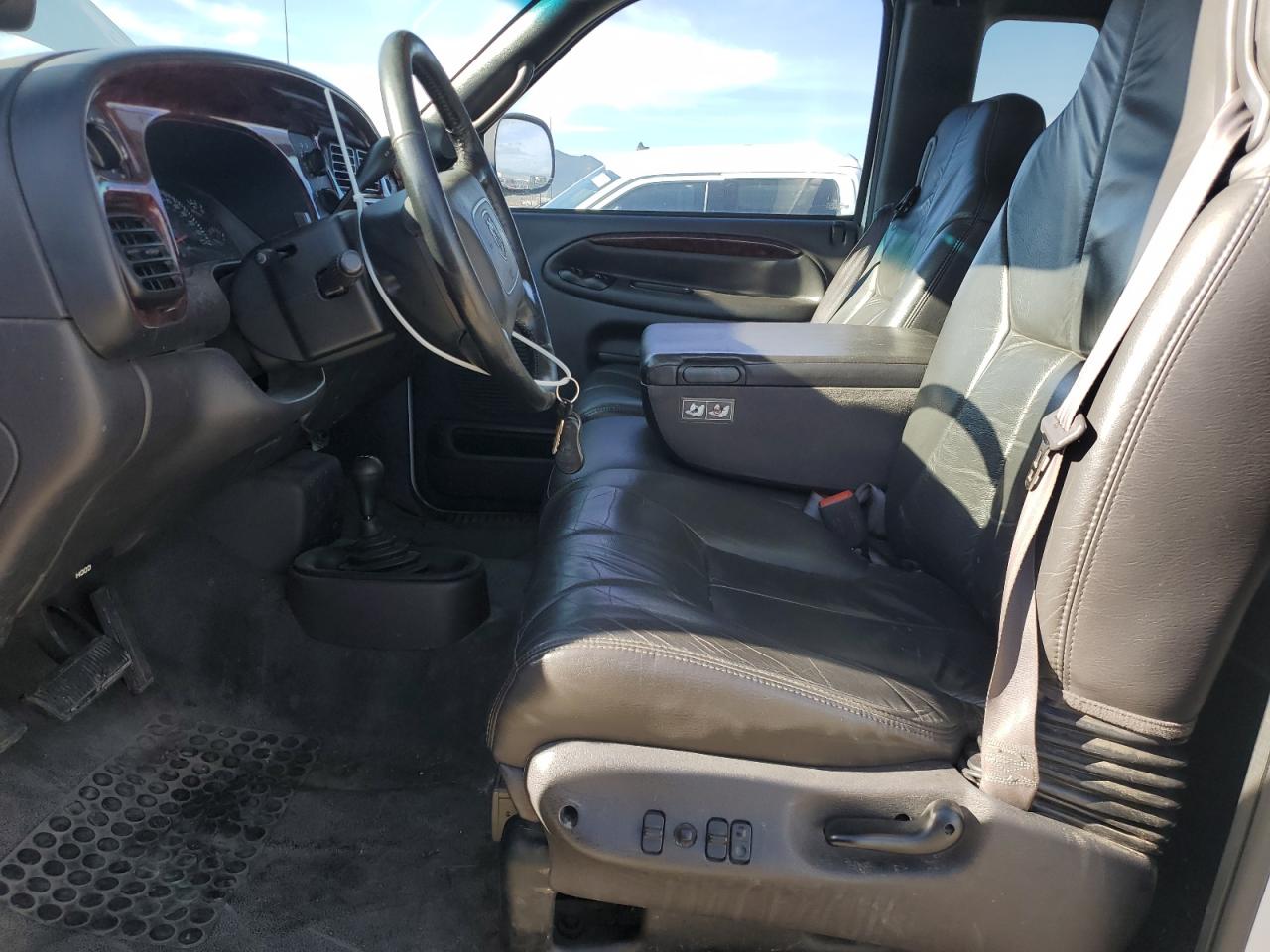 Dodge Ram 1500 Image 9