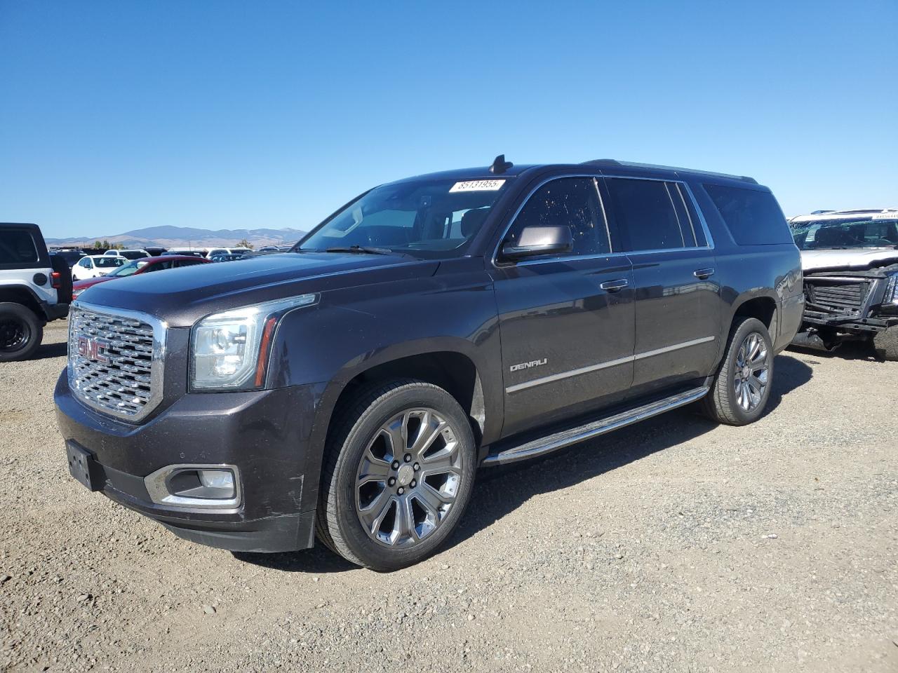 GMC Yukon Denali Image 1