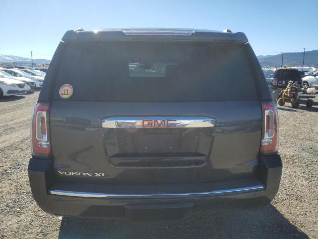 GMC Yukon Denali Image 6