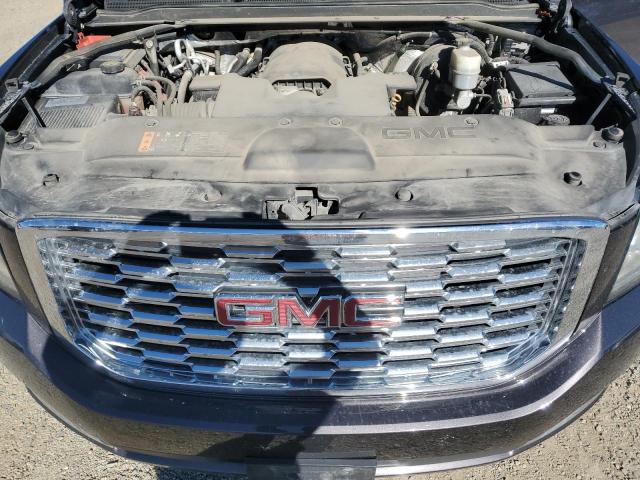 GMC Yukon Denali Image 8