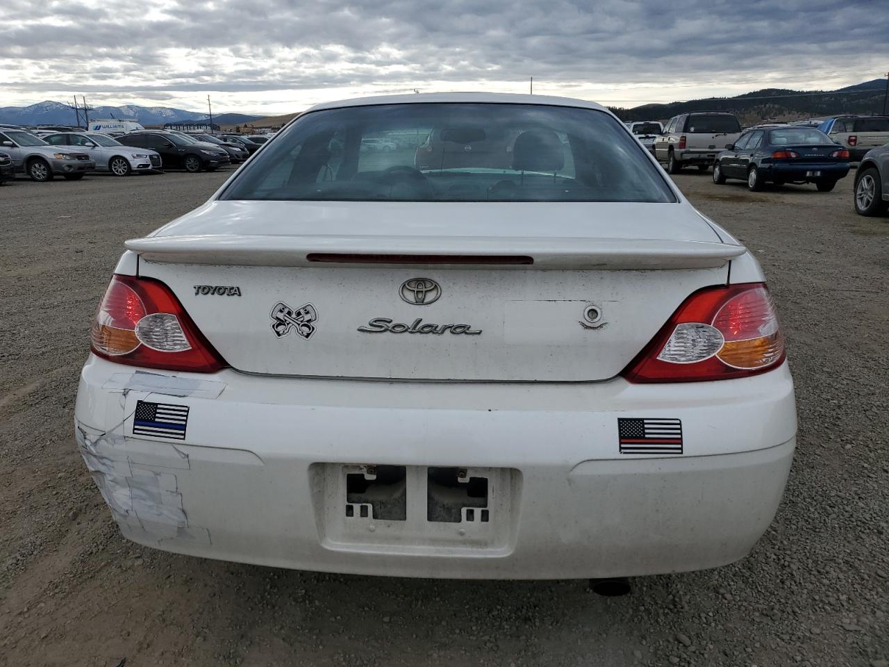 Toyota Camry Se Image 10