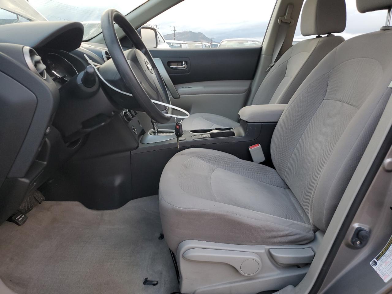 Nissan Rogue S Image 5