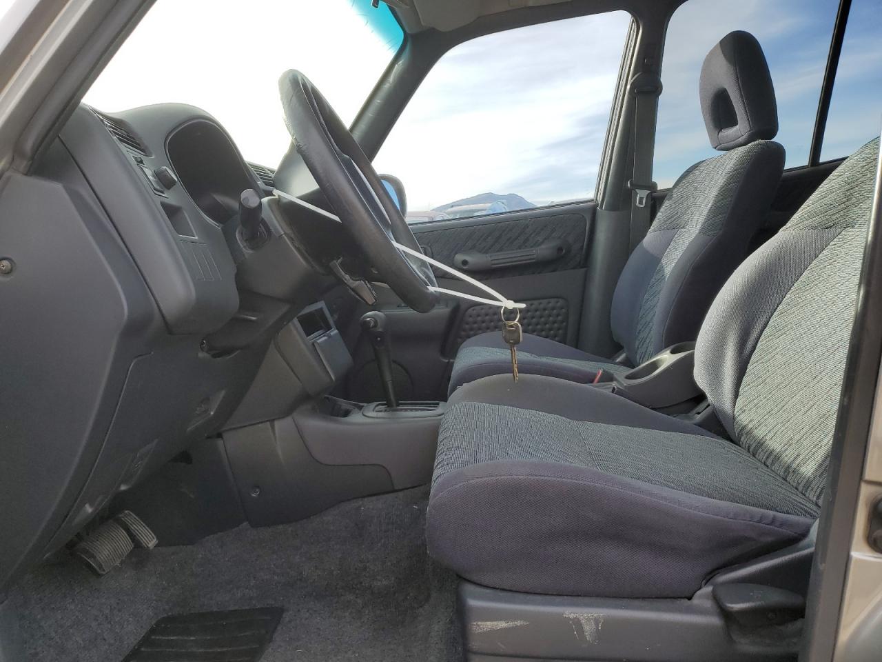 Toyota RAV4 Image 12