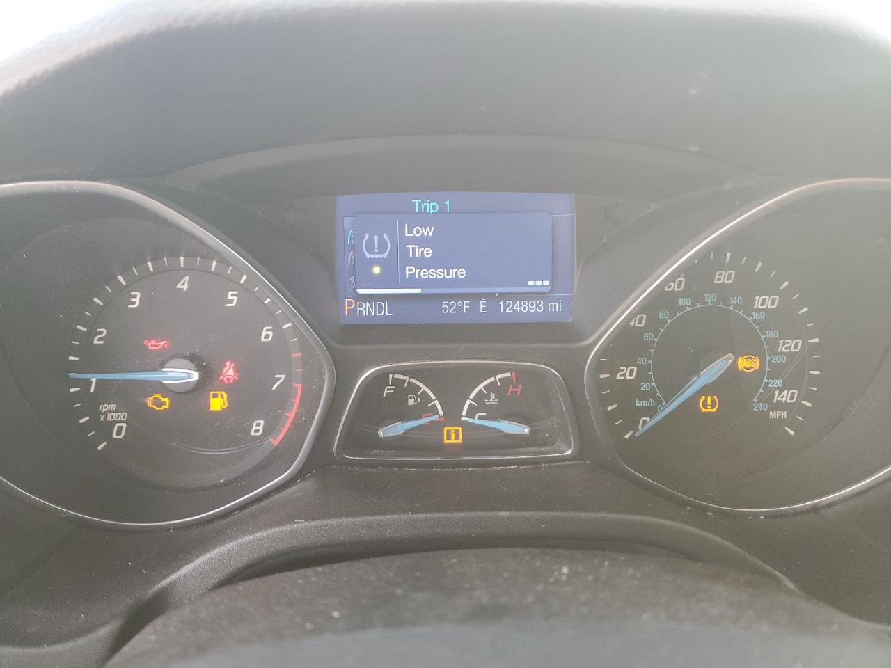 Ford Focus Se Image 11