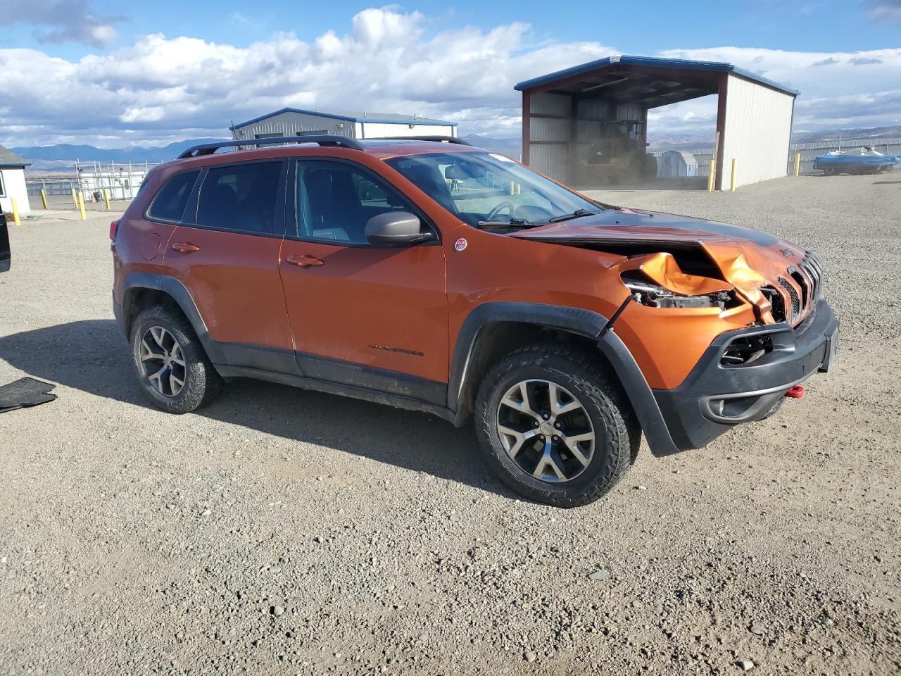 Jeep Cherokee Trailhawk Image 2