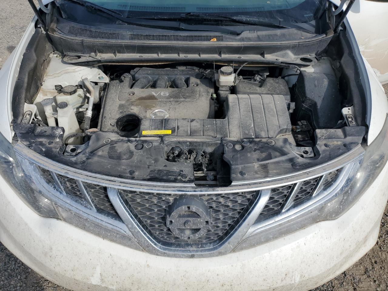 Nissan Murano S Image 2