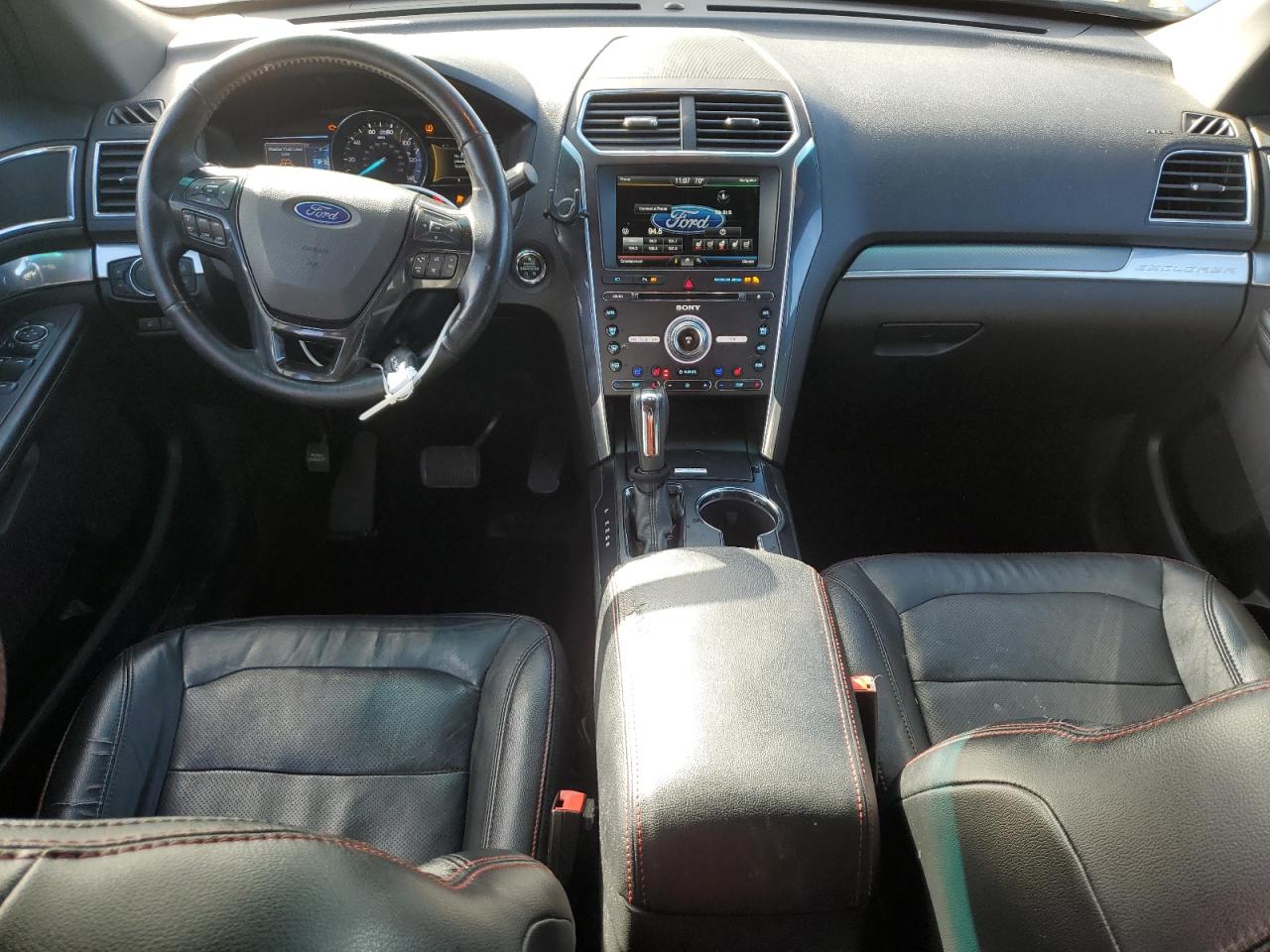 Ford Explorer Sport Image 13