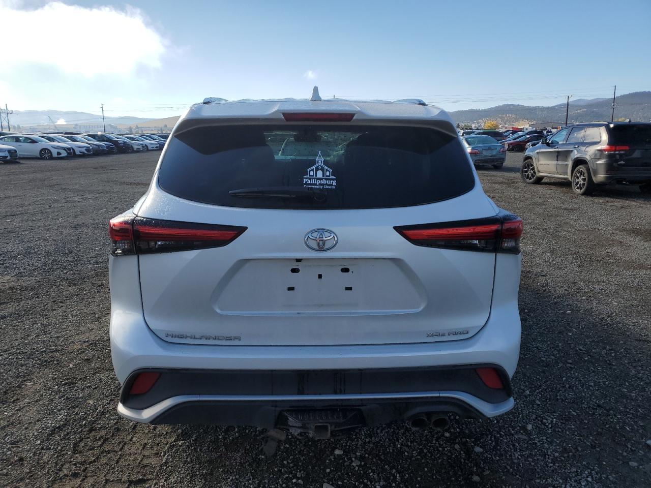 Toyota Highlander L Image 13