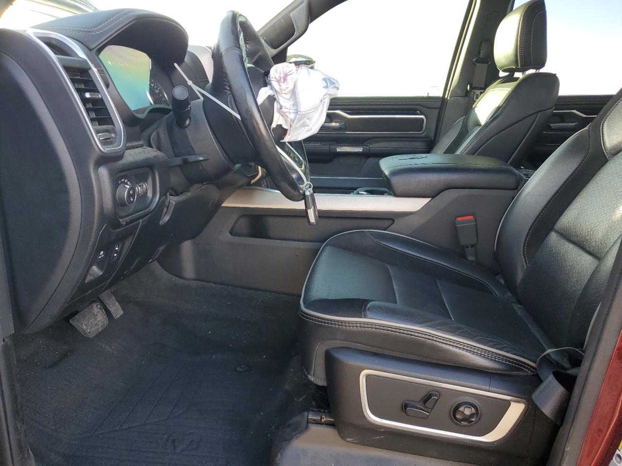 Ram 1500 Laramie Image 6