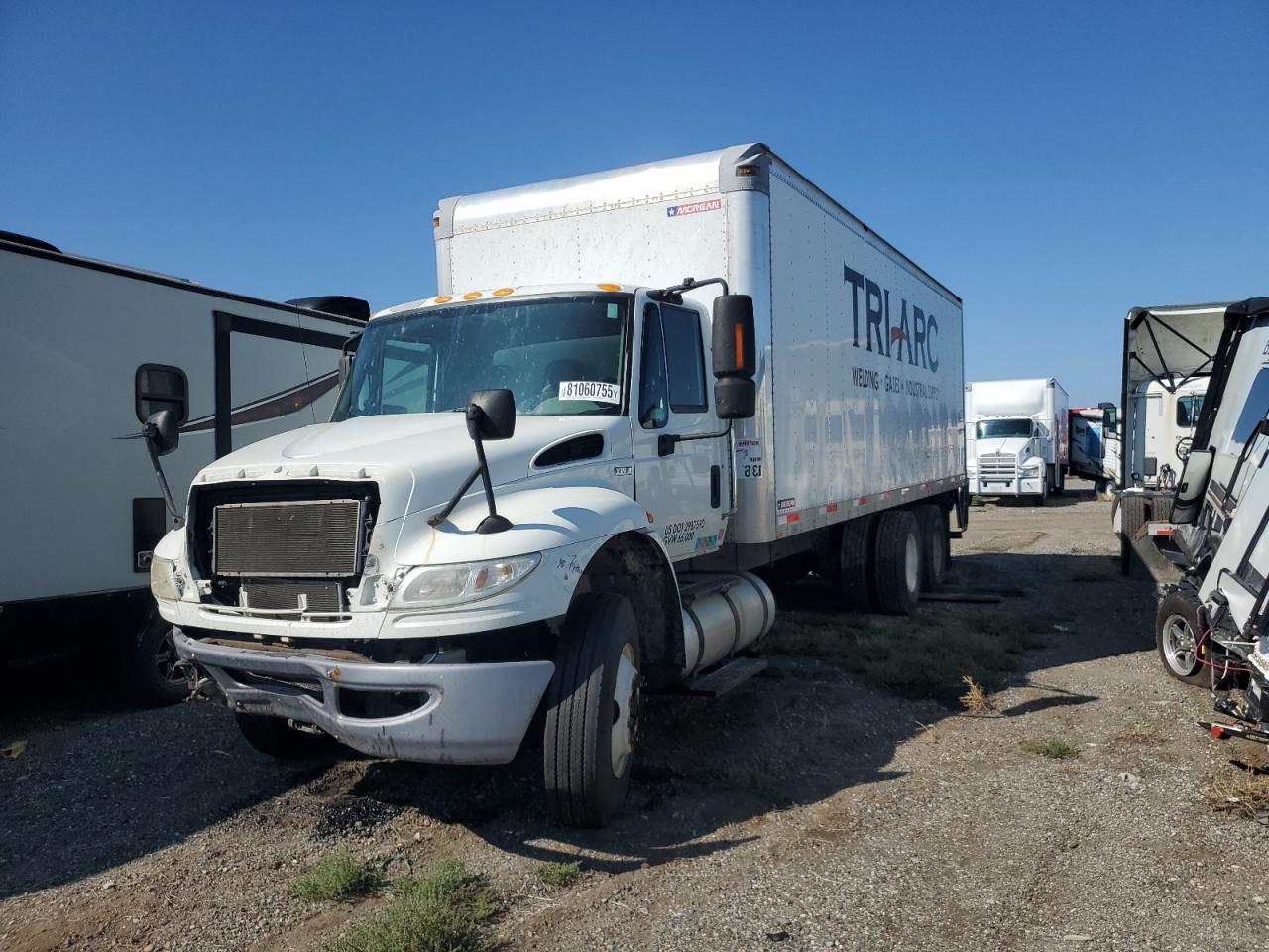 International 4000 Serie 4400 Image 3