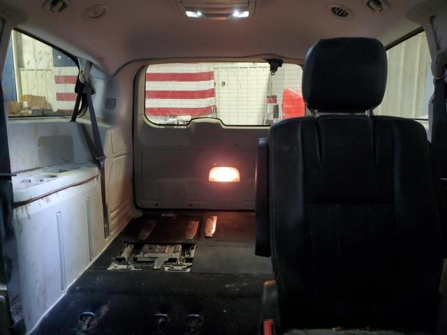 Chrysler Minivan Touring Image 13