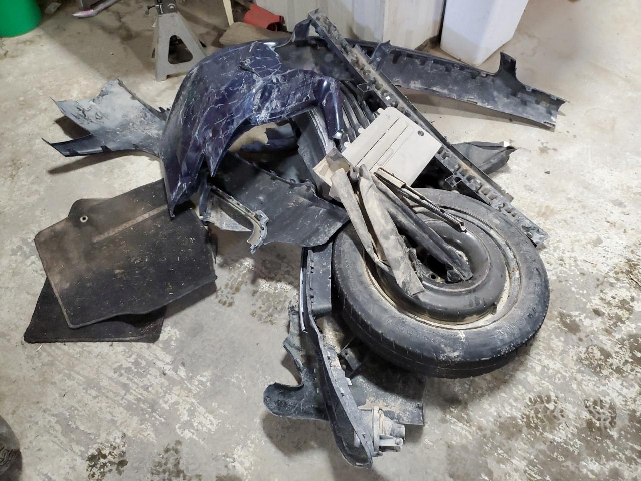 Chrysler Minivan Touring Image 3