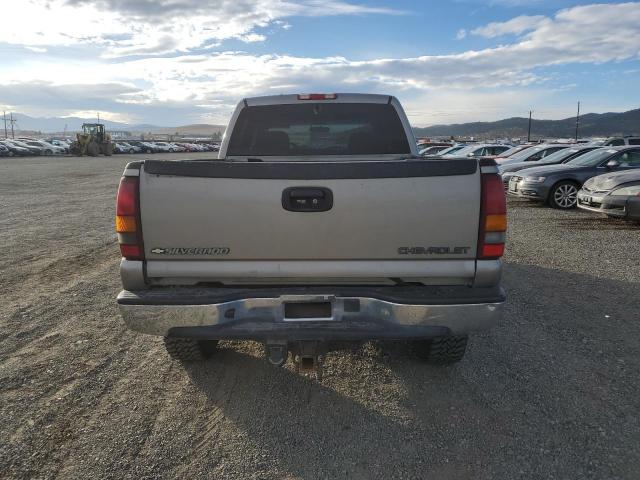 Chevrolet Silverado K2500 Heavy Duty Image 11