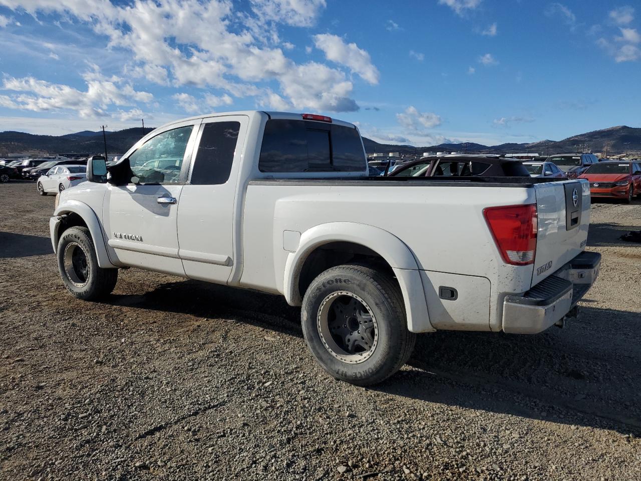 Nissan Titan Xe Image 5