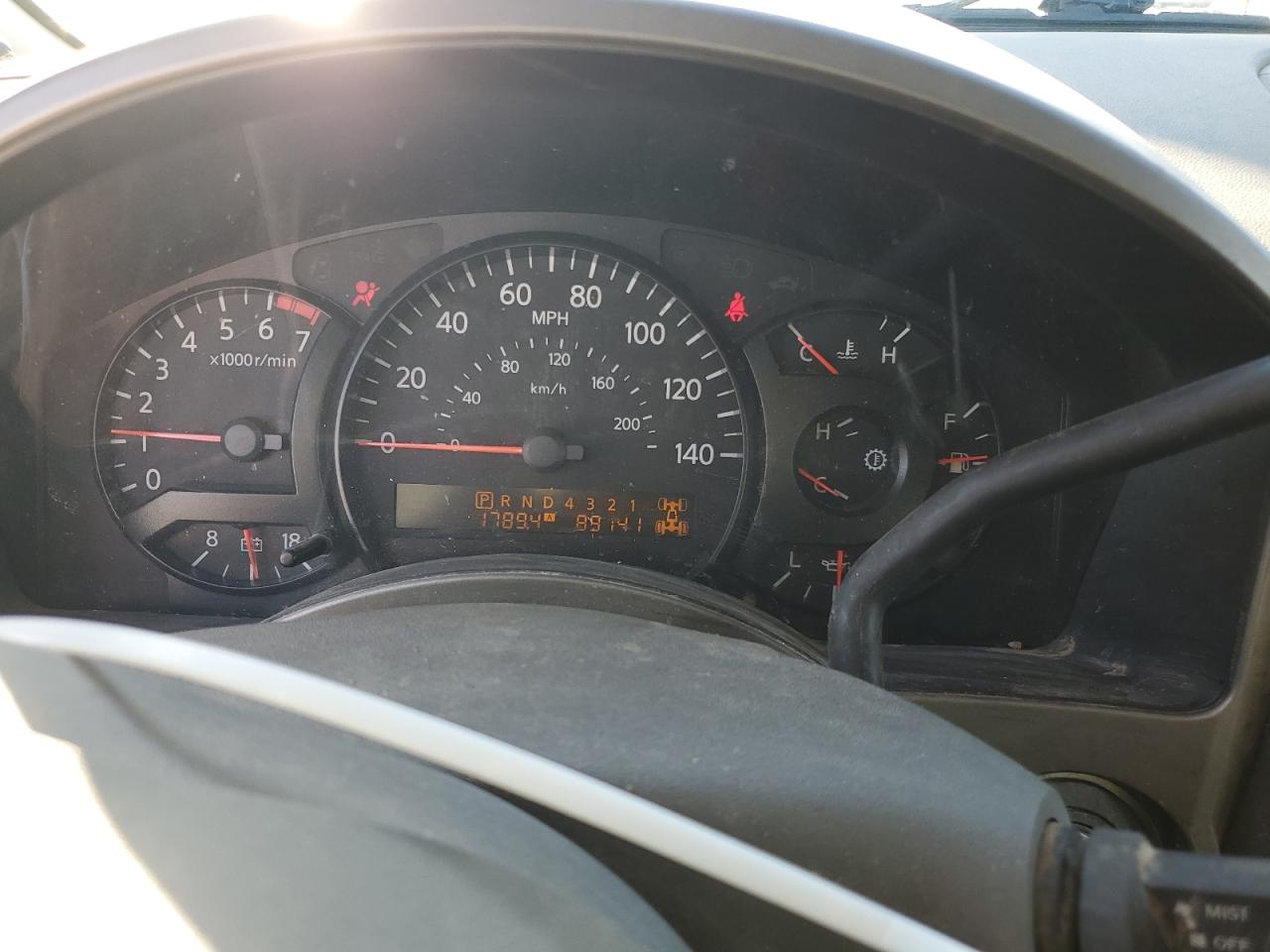 Nissan Titan Xe Image 12