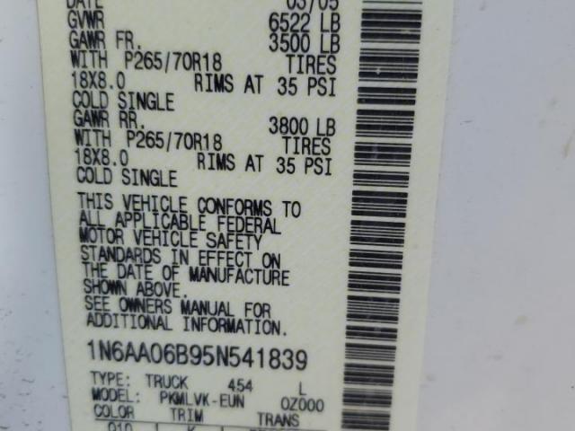 Nissan Titan Xe Image 2