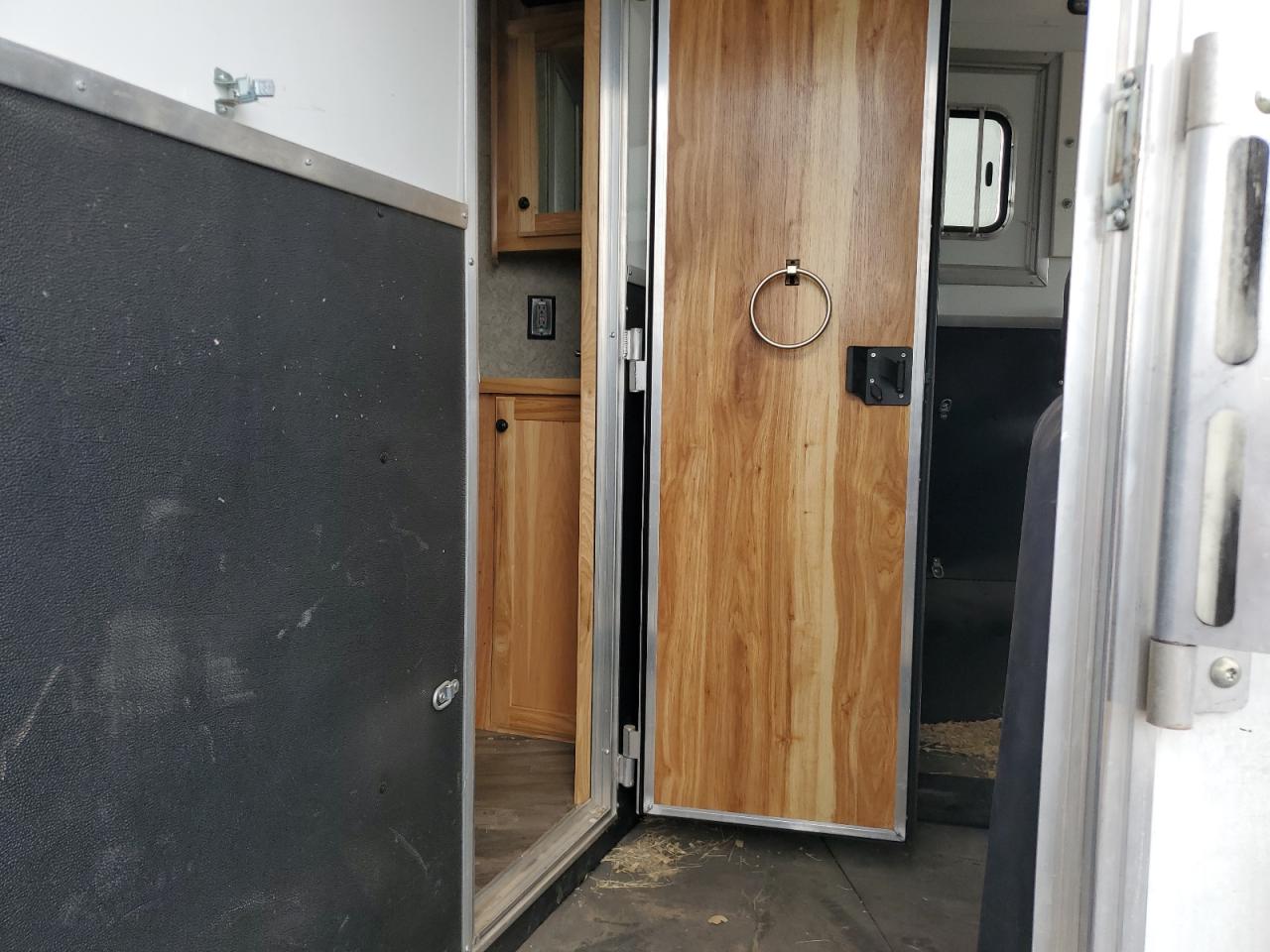 Lako Trailer Image 8