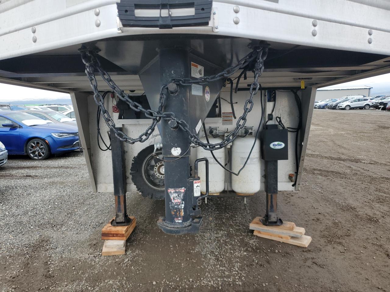 Lako Trailer Image 4