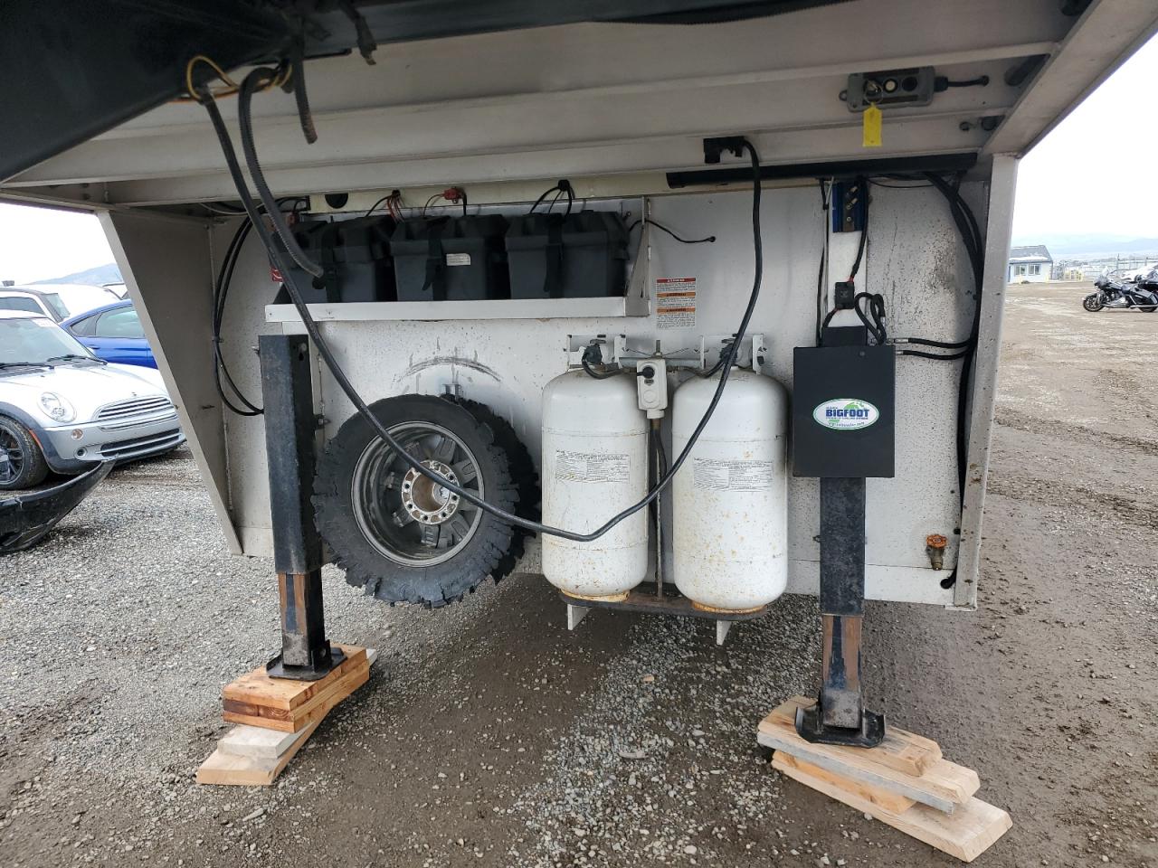 Lako Trailer Image 5