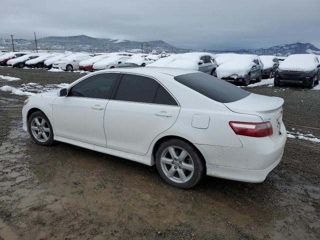 Toyota Camry Le Image 2