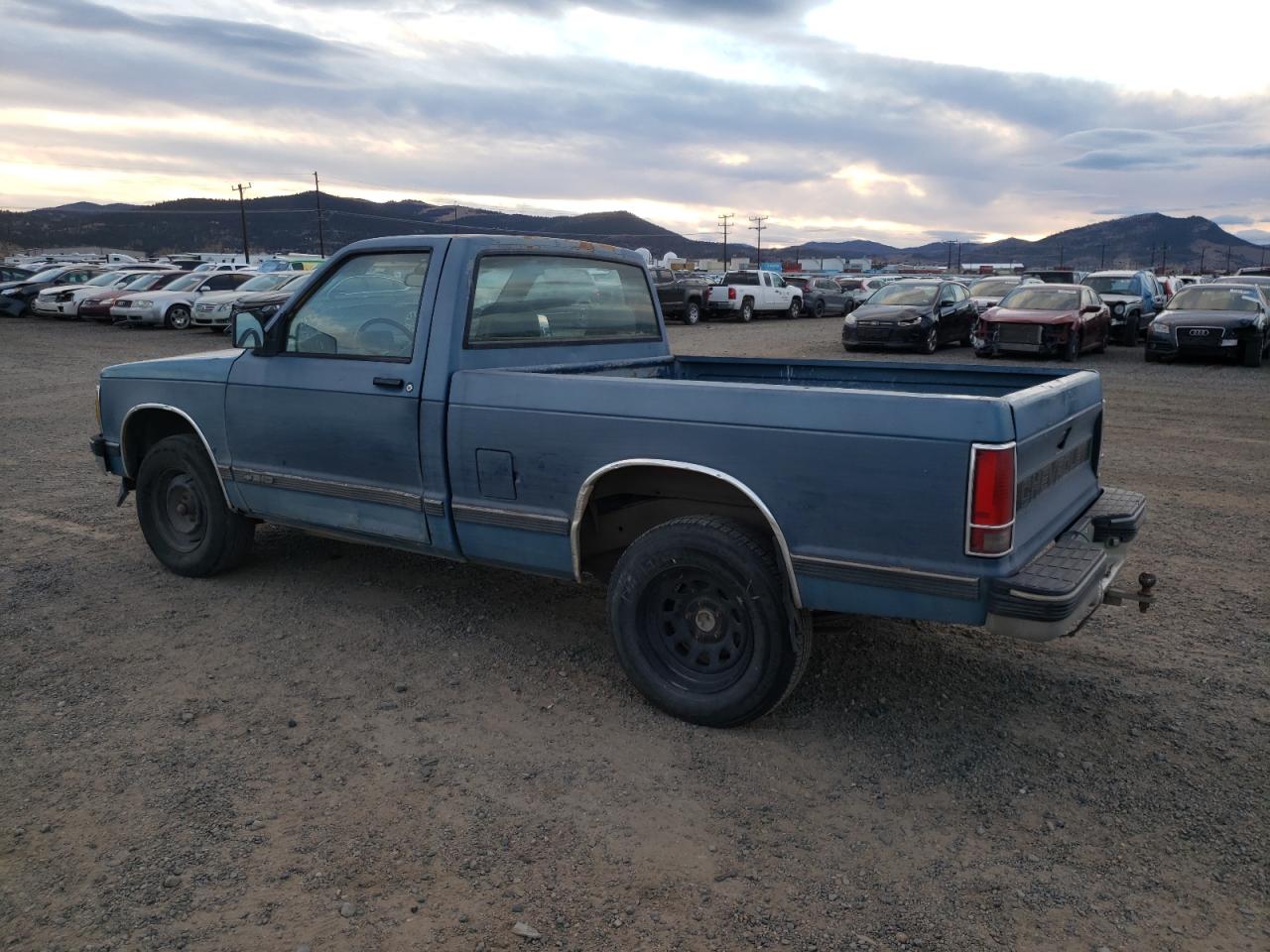Chevrolet S-10 S10 Image 2