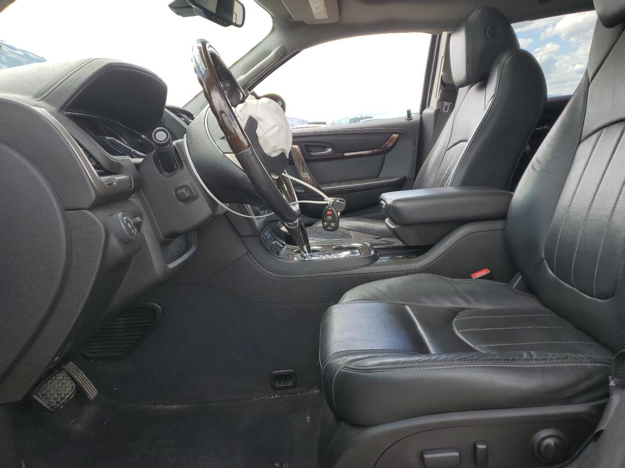 GMC Acadia Denali Image 6