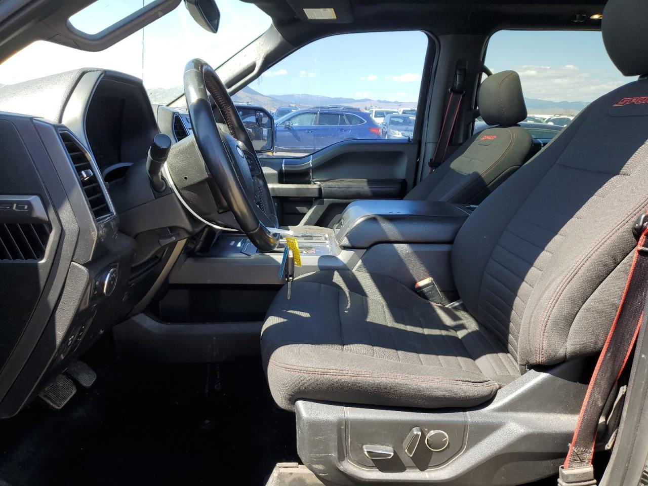 Ford F-150 Supercrew Image 11