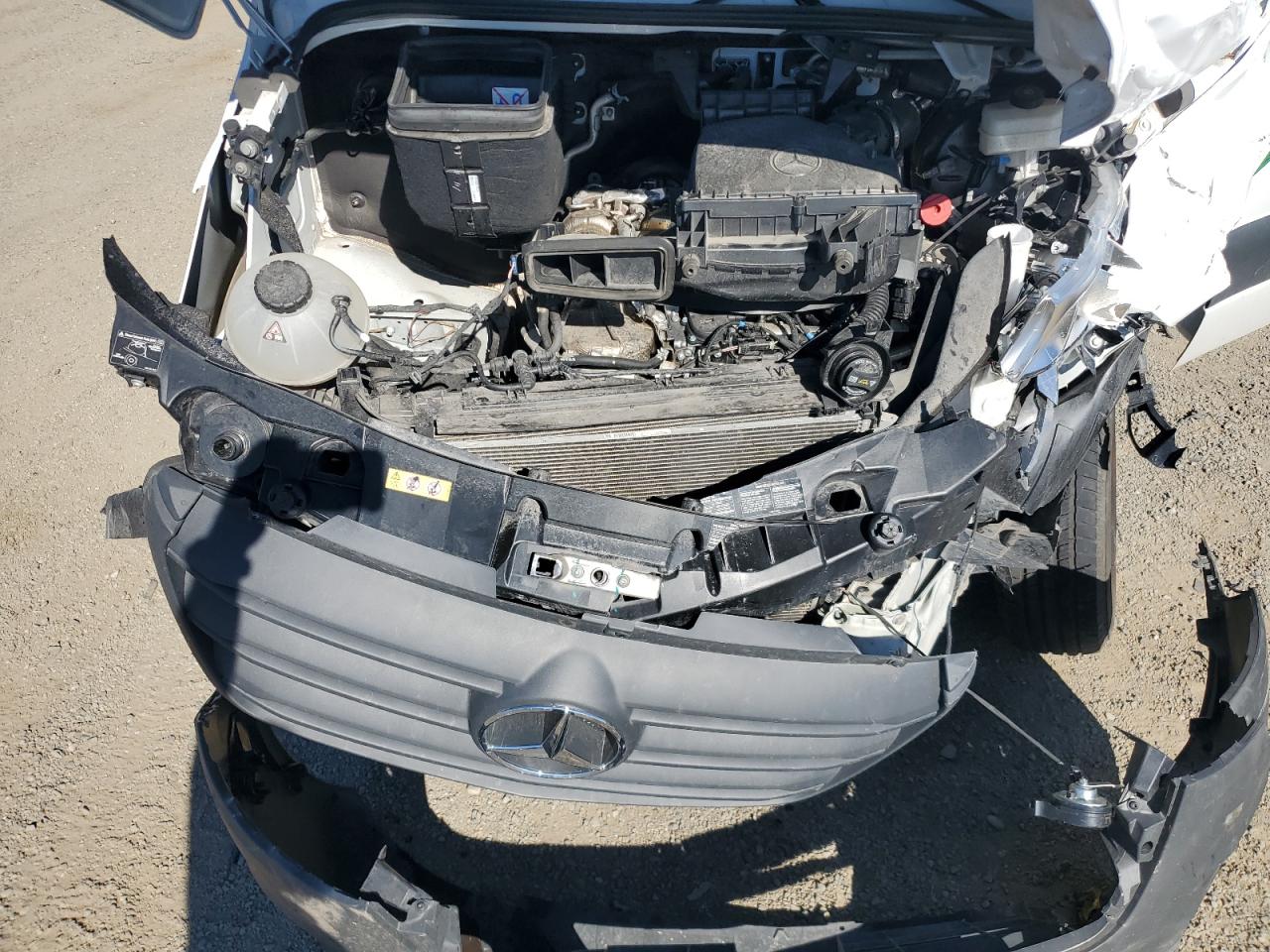 Mercedes-Benz Sprinter 2500 Image 10