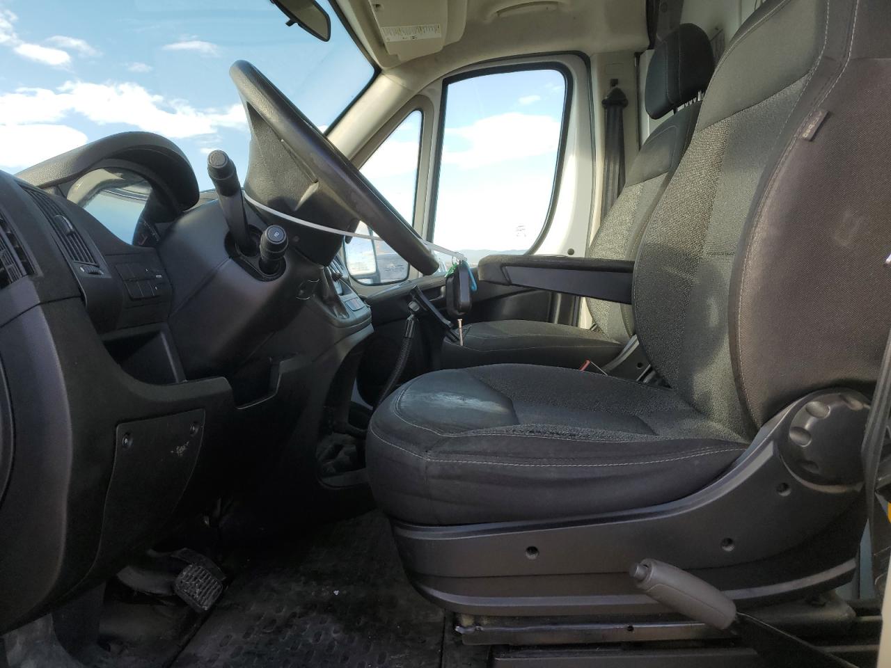 Ram Promaster 2500 High Image 2