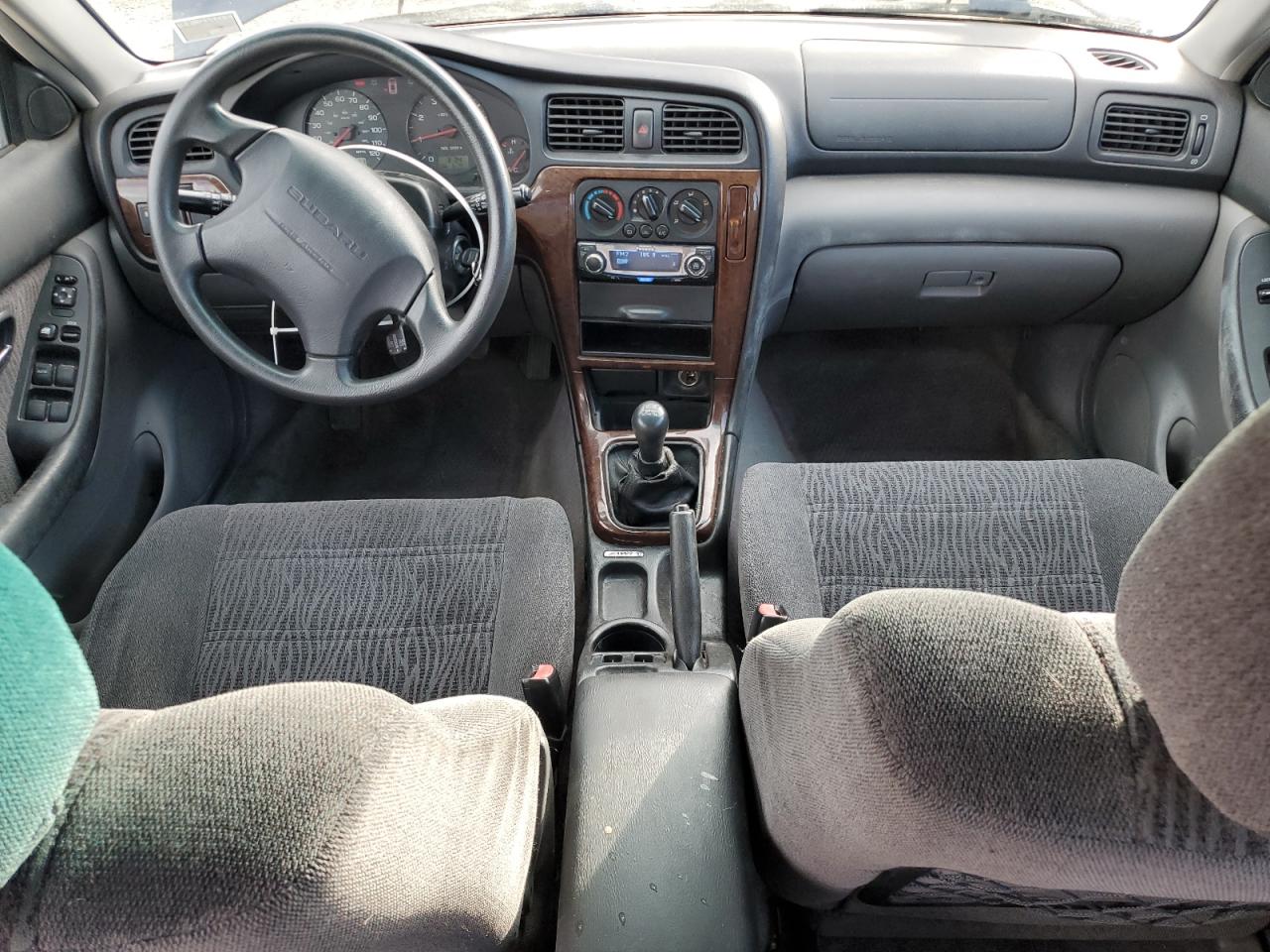 Subaru Legacy Outback Image 13