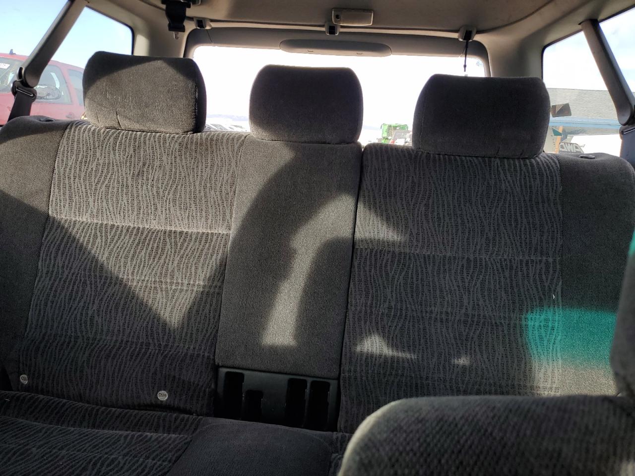 Subaru Legacy Outback Image 9