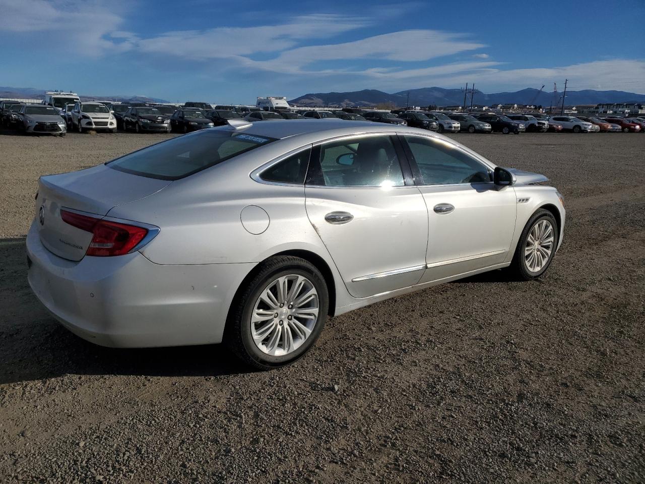Buick LaCrosse Essence Image 9
