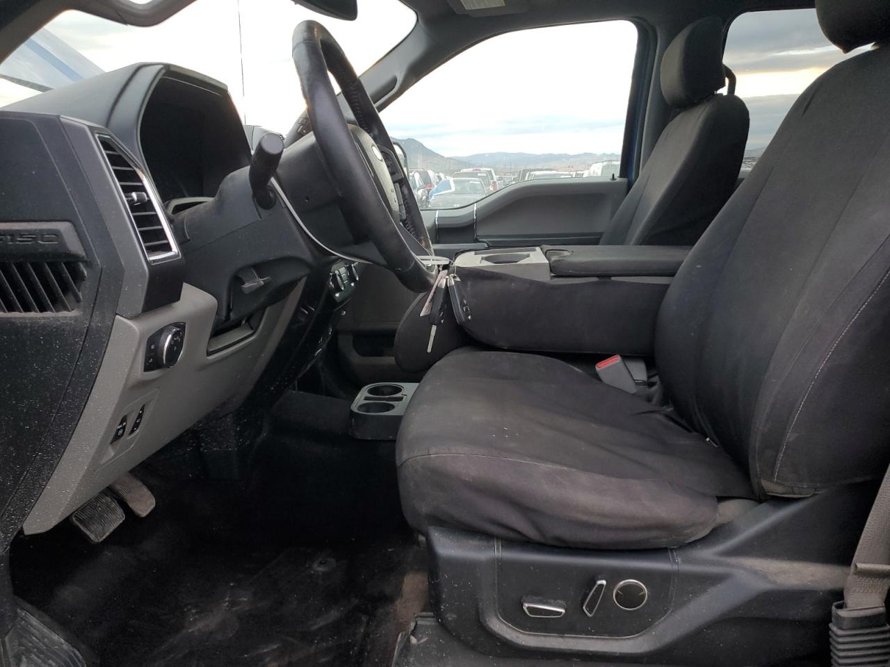 Ford F-150 Supercrew Image 10