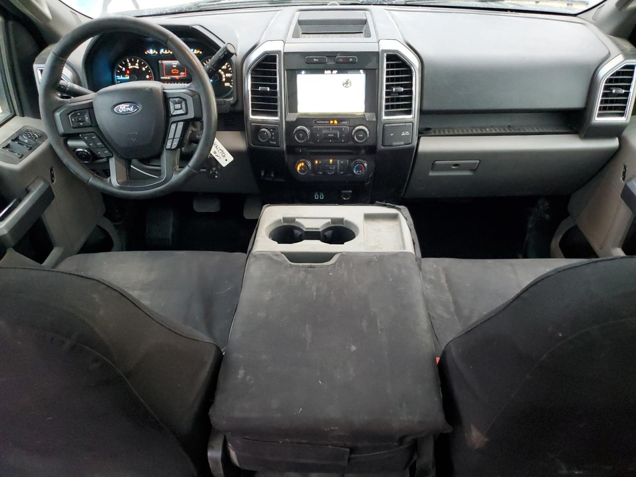 Ford F-150 Supercrew Image 4