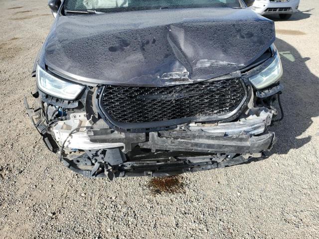 Chrysler Pacifica Touring L Image 4