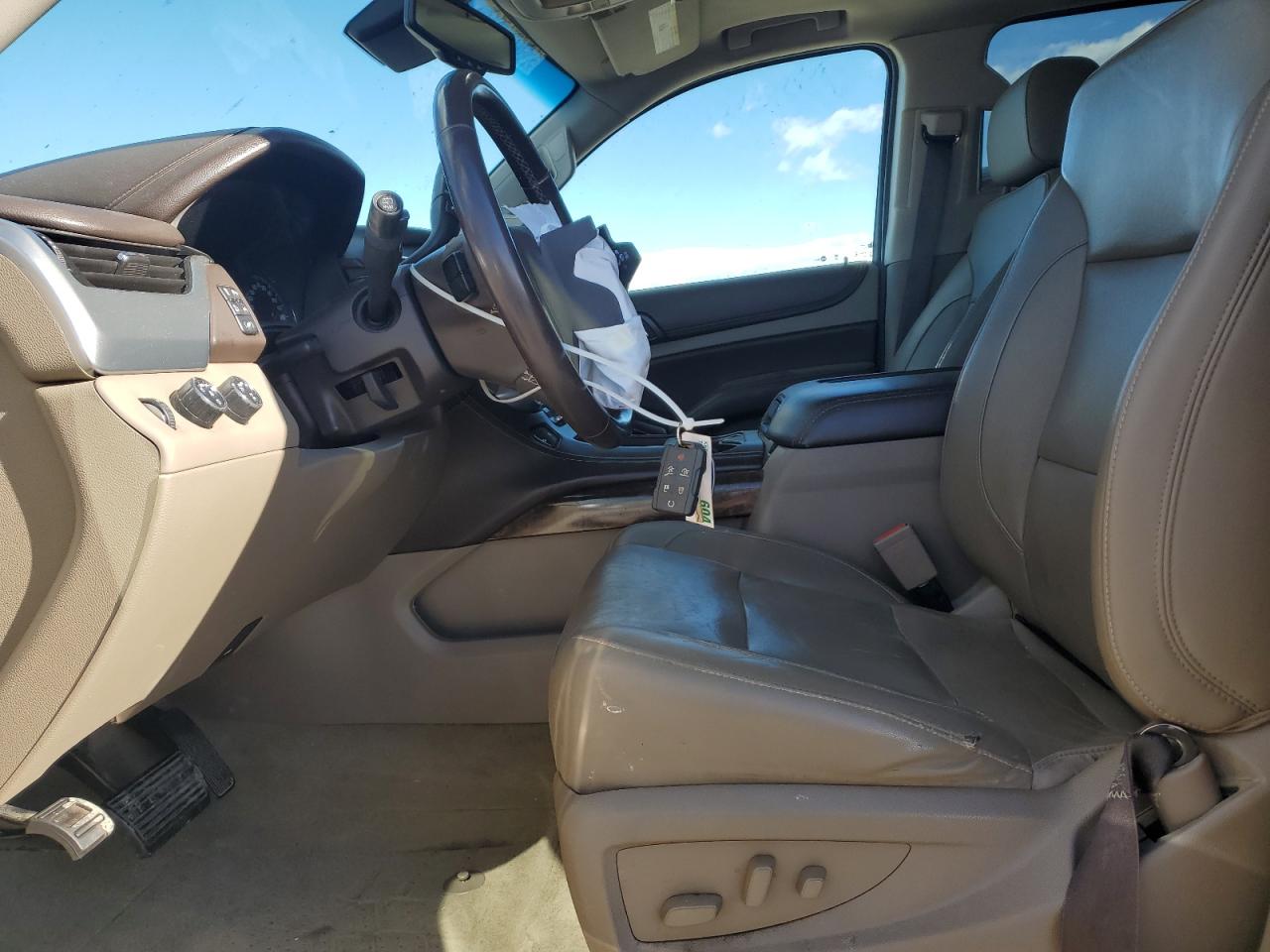 Chevrolet Suburban K1500 Lt Image 2